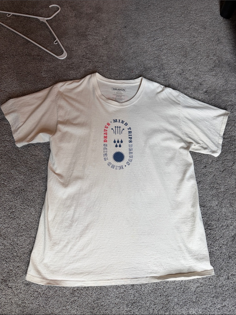 Dravus Mens Beige Graphic T-Shirt